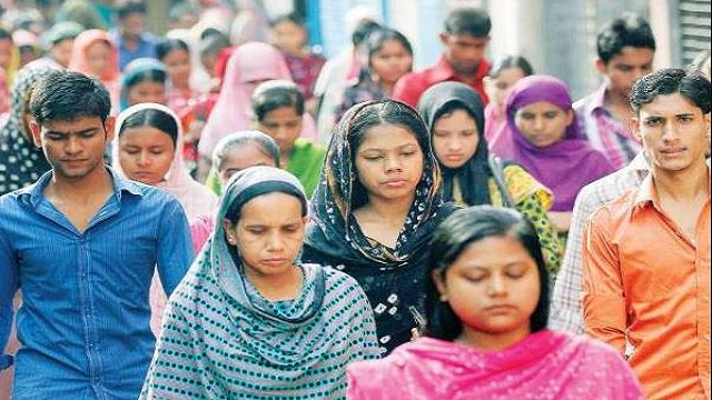 ২১০০ সালে বাংলাদেশের জনসংখ্যা অর্ধেক কমে যাবে‍!