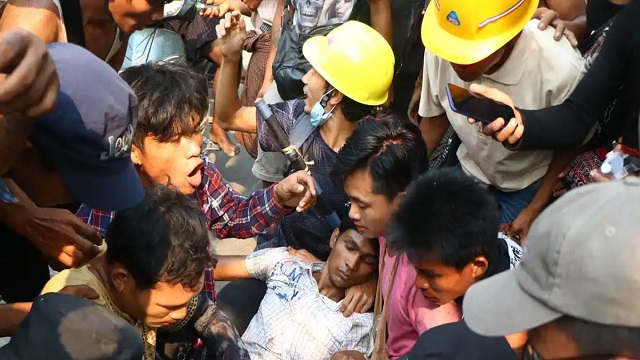 অভ্যুত্থানের আরেকটি রক্তাক্ত দিন, নিহত ৩৮