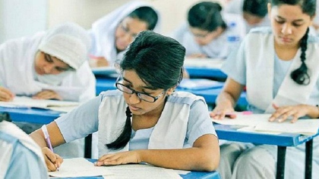 পরীক্ষায় অংশ নিচ্ছেন এইচএসসির ১৪ লাখ শিক্ষার্থী