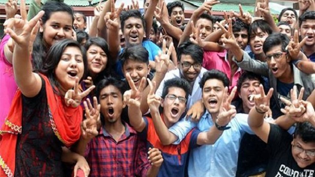এইচএসসির ফলাফলে ইতিহাস