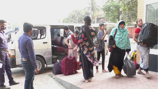 ১৫ বাংলাদেশি প্রাতিষ্ঠানিক কোয়ারেন্টাইনে