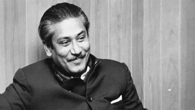 গান্ধী শান্তি পুরস্কারে ভূষিত হলেন বঙ্গবন্ধু