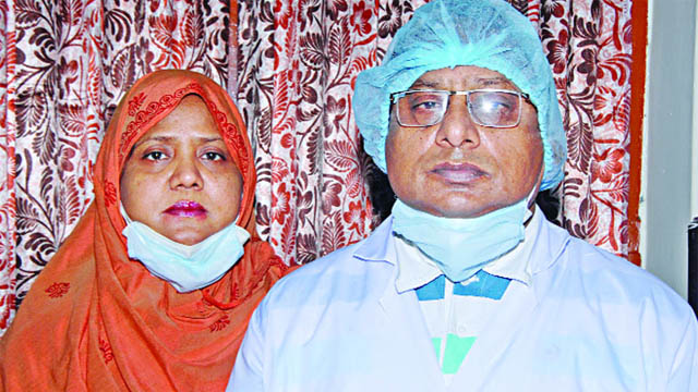 জীবন বাজি রেখে করোনা যুদ্ধে রাজশাহীর চিকিৎসক দম্পতি