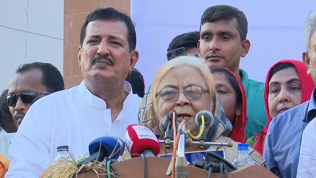 প্রধান অতিথির বক্তব্য রাখেন সেলিমা রহমান। ছবি: রাজশাহী পোস্ট